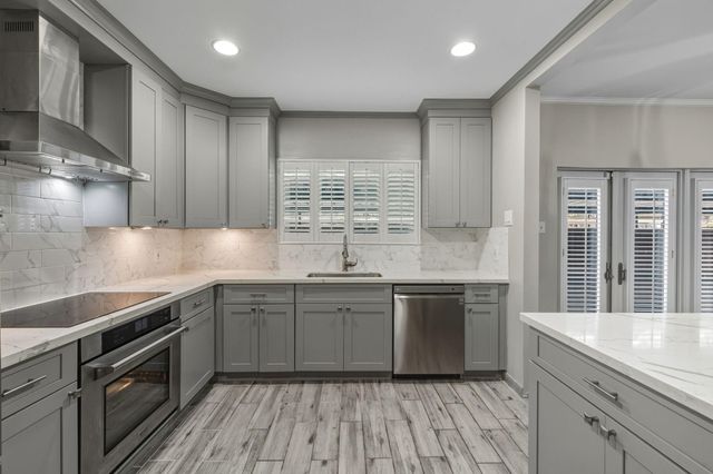 11711 Memorial Drive 151, Houston, TX 77024