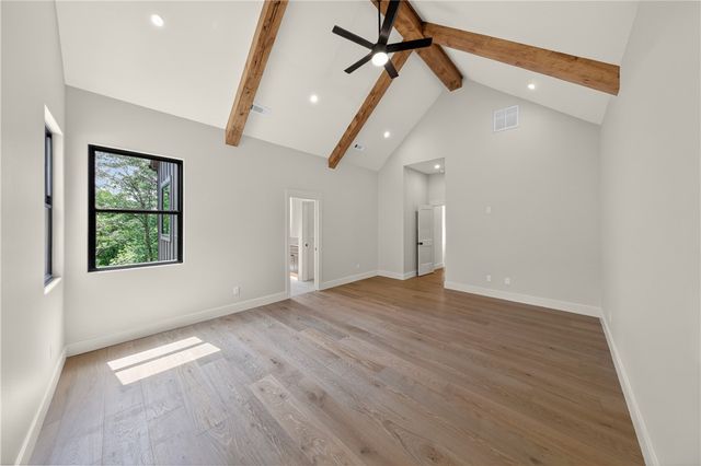 13 Hermitage Lane, Bella Vista, AR 72715
