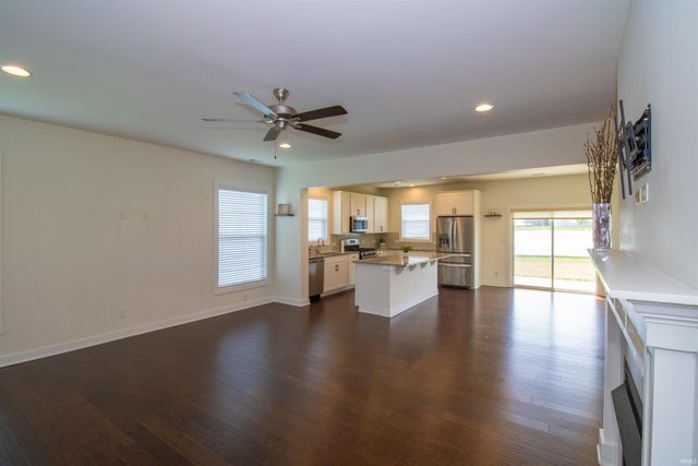 5537 Belmont Drive, Newburgh, IN 47630