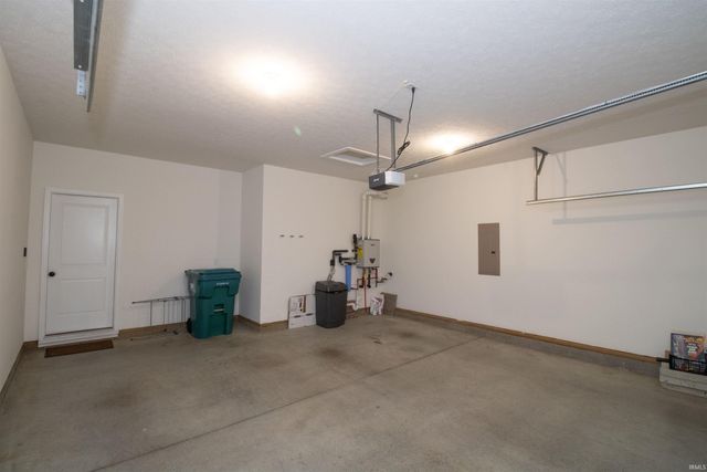 5537 Belmont Drive, Newburgh, IN 47630