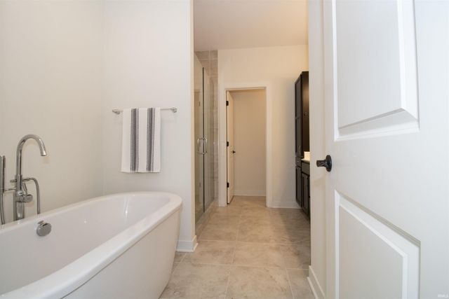 5537 Belmont Drive, Newburgh, IN 47630