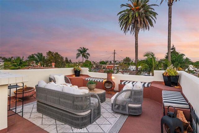 4221 E Massachusetts Street, Long Beach, CA 90814