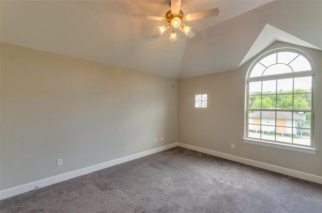 612 E 38th Street, Houston, TX 77022