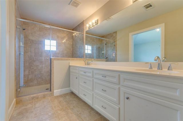 612 E 38th Street, Houston, TX 77022