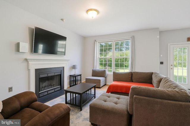 2304 LEYTON CT, Waldorf, MD 20603