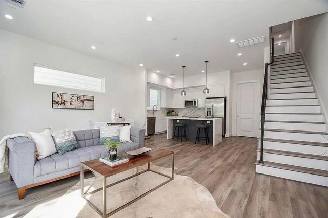 3609 Dennis Street, Houston, TX 77004