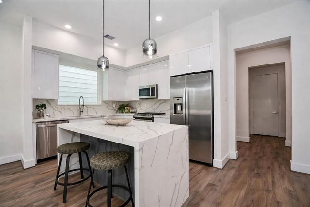 3609 Dennis Street, Houston, TX 77004