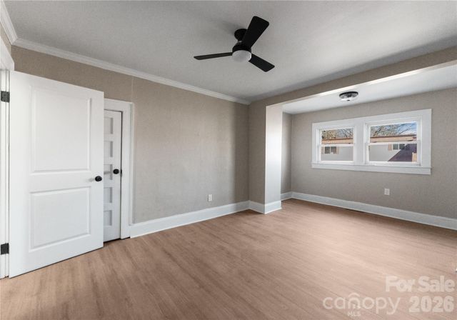 234 S Ervin Avenue, Newton, NC 28658