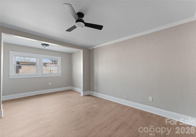 234 S Ervin Avenue, Newton, NC 28658