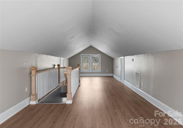 234 S Ervin Avenue, Newton, NC 28658