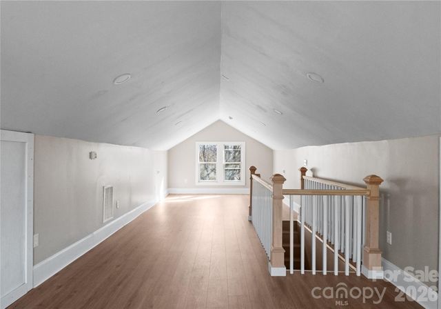 234 S Ervin Avenue, Newton, NC 28658