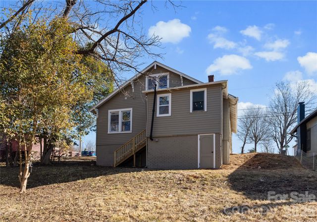 234 S Ervin Avenue, Newton, NC 28658