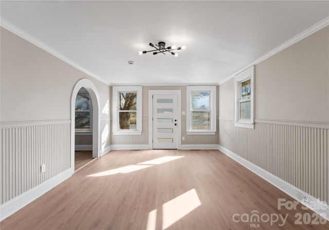 234 S Ervin Avenue, Newton, NC 28658