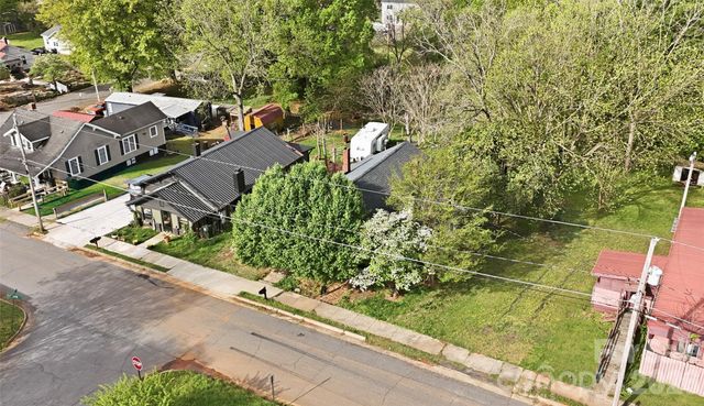 234 S Ervin Avenue, Newton, NC 28658