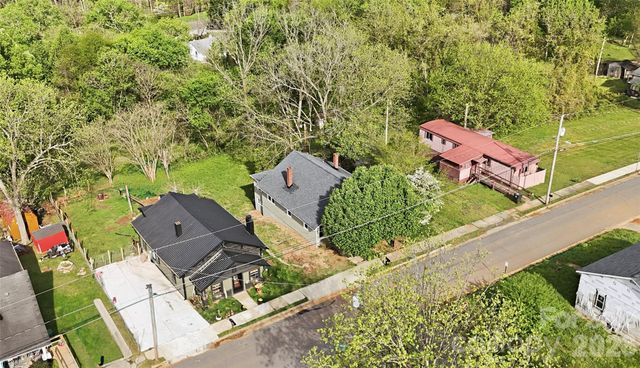 234 S Ervin Avenue, Newton, NC 28658