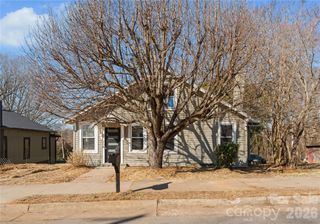 234 S Ervin Avenue, Newton, NC 28658