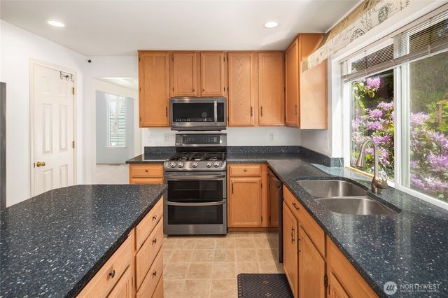 5010 Highland Drive SE, Auburn, WA 98092