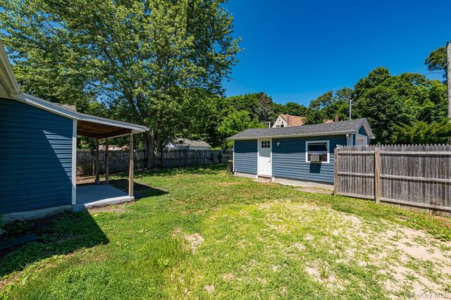 35 Oakland Avenue, Port Jefferson, NY 11776