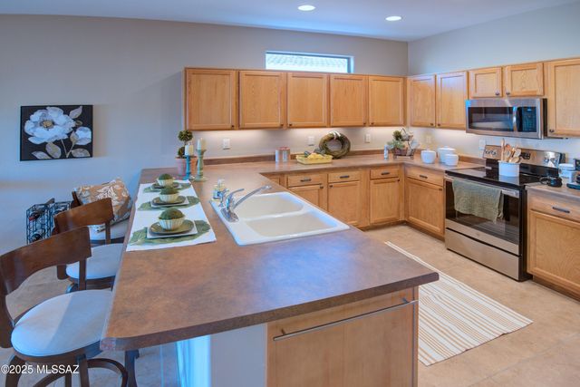 2167 S Via Vespucci, Green Valley, AZ 85614