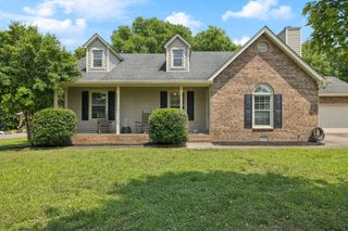 2118 Winthorne Ln, Murfreesboro, TN 37129