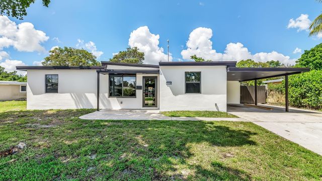 118 NEWTON Road, West Park, FL 33023