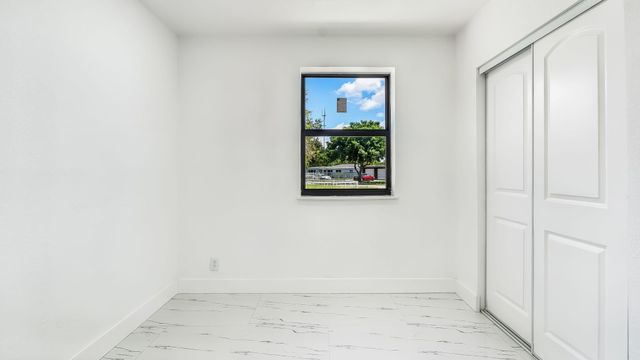 118 NEWTON Road, West Park, FL 33023
