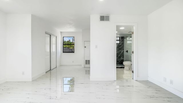 118 NEWTON Road, West Park, FL 33023