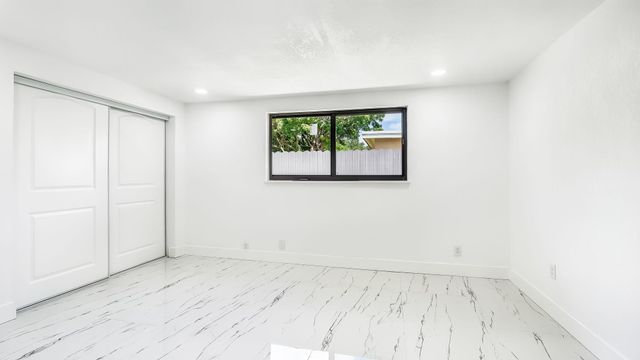 118 NEWTON Road, West Park, FL 33023