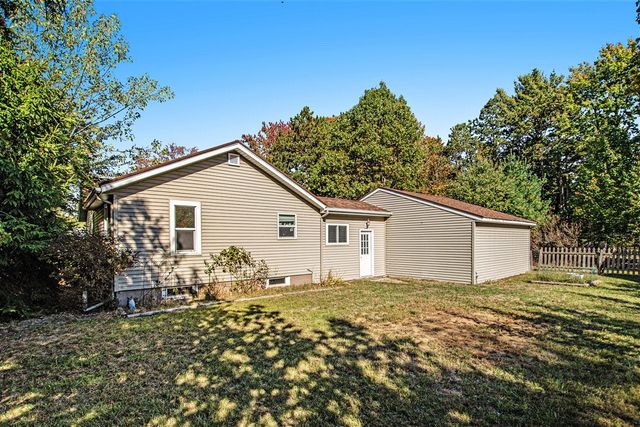 885 Eugene Avenue, Norton Shores, MI 49441
