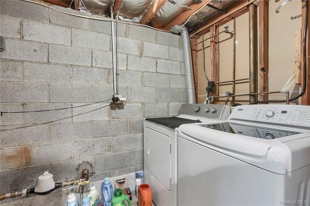 16 Hamilton Drive, Hopewell Junction, NY 12533