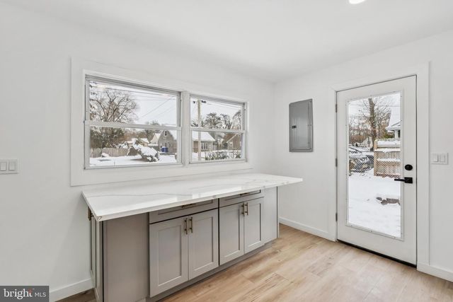 336 LARCH RD, Mount Laurel, NJ 08054