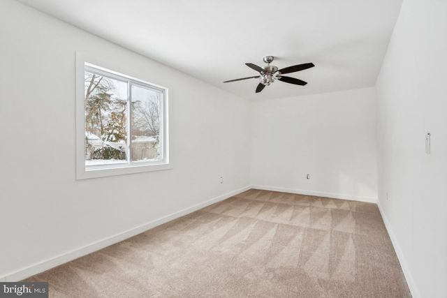 336 LARCH RD, Mount Laurel, NJ 08054