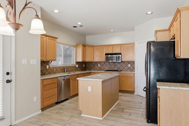 1424 Montiano Loop SE, Rio Rancho, NM 87124