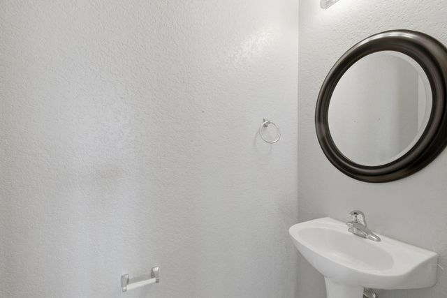 1424 Montiano Loop SE, Rio Rancho, NM 87124