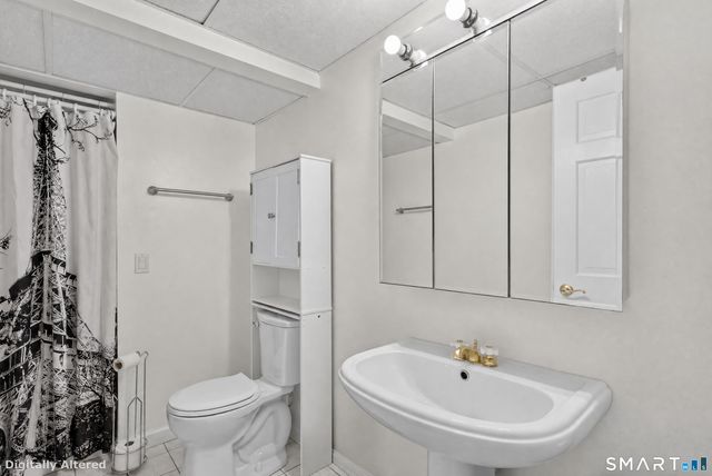 61 Springbrook Road, Old Saybrook, CT 06475