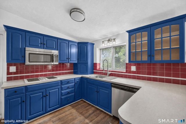 61 Springbrook Road, Old Saybrook, CT 06475