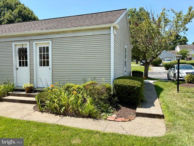 1520 CAMBRIDGE CT, Palmyra, PA 17078