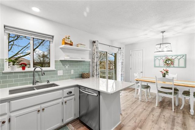 2108 Glenside Road, Kearney, MO 64060