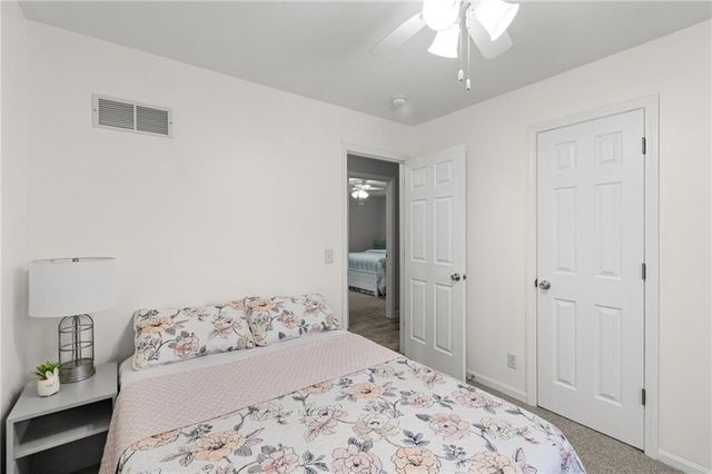 2108 Glenside Road, Kearney, MO 64060
