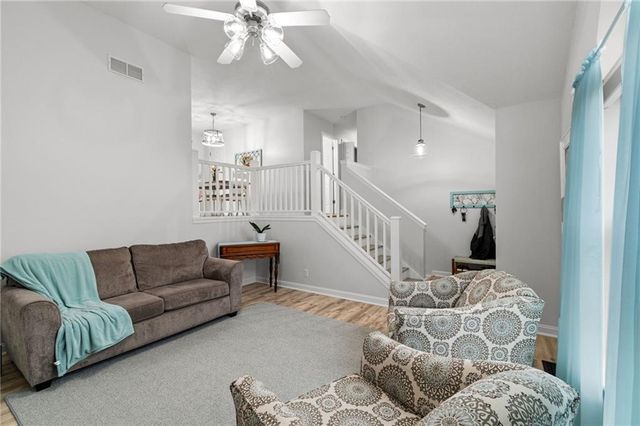 2108 Glenside Road, Kearney, MO 64060