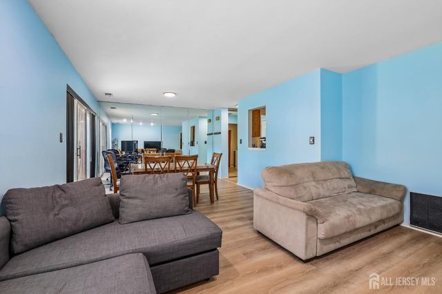 114 Blake Court, Old Bridge, NJ 08857