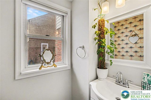 124 Belmont Avenue, Other Pa Counties, PA 19033