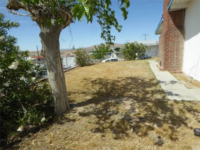521 S Muriel, Barstow, CA 92311