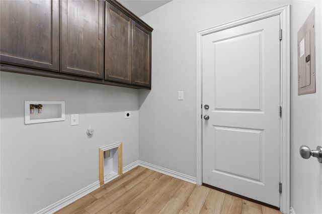 146 Red Granite DR, Dripping Springs, TX 78620