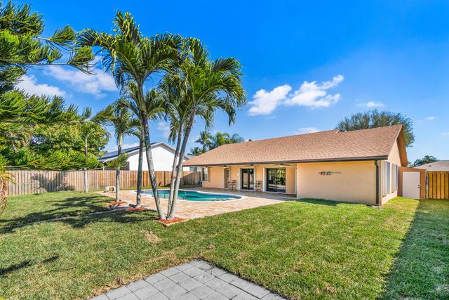 19873 Court Of The Myrtles, Boca Raton, FL 33434