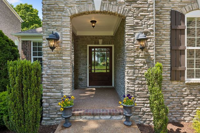 1169 Pin Oak Ln, Brentwood, TN 37027