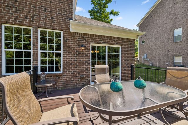 1169 Pin Oak Ln, Brentwood, TN 37027