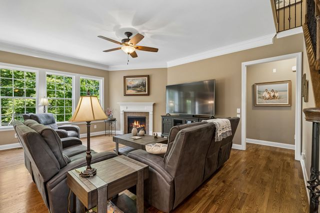 1169 Pin Oak Ln, Brentwood, TN 37027