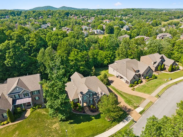 1169 Pin Oak Ln, Brentwood, TN 37027