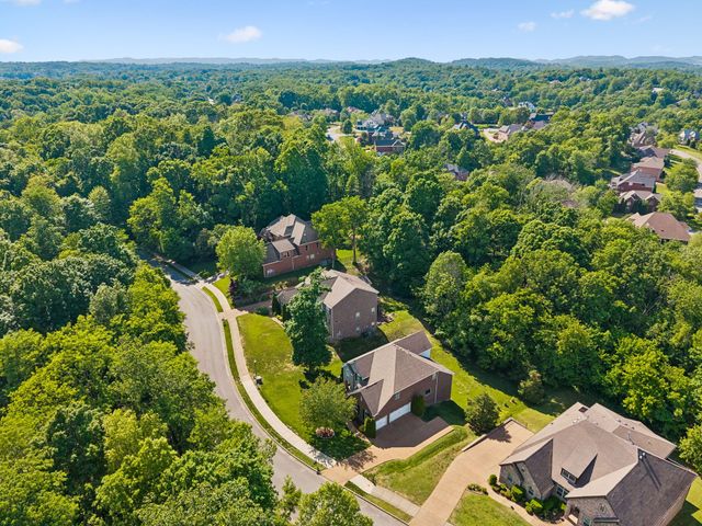 1169 Pin Oak Ln, Brentwood, TN 37027